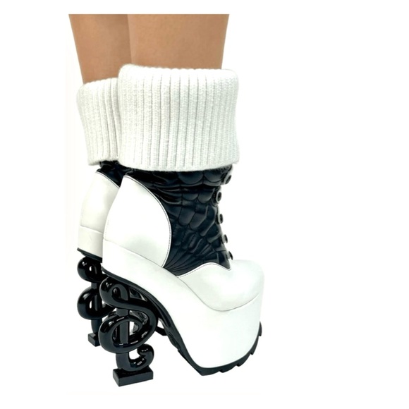 RARE! 🎶 MONSTER HIGH X YRU Operetta Phantom Platform Boots Black/White Sz 8 🎵 - Picture 11 of 14